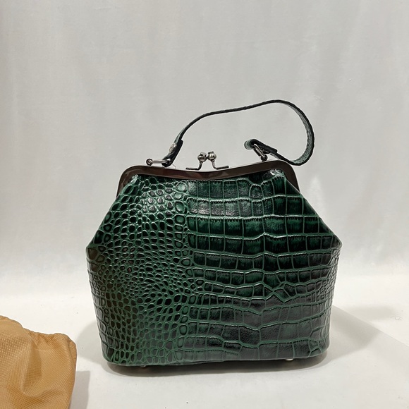 NWT Patricia Nash Green Crocodile print Leather Satchel Crossbody - Picture 7 of 8